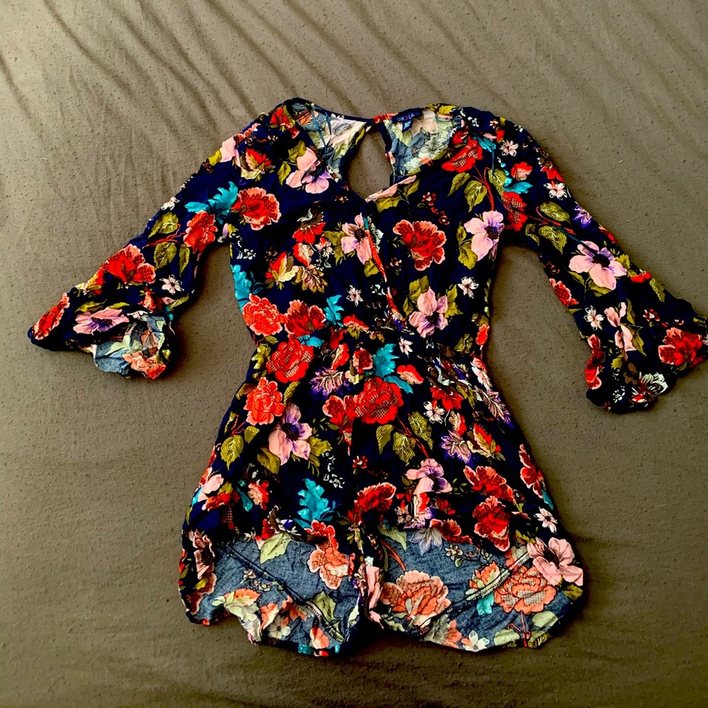 Floral half sleeve body suit